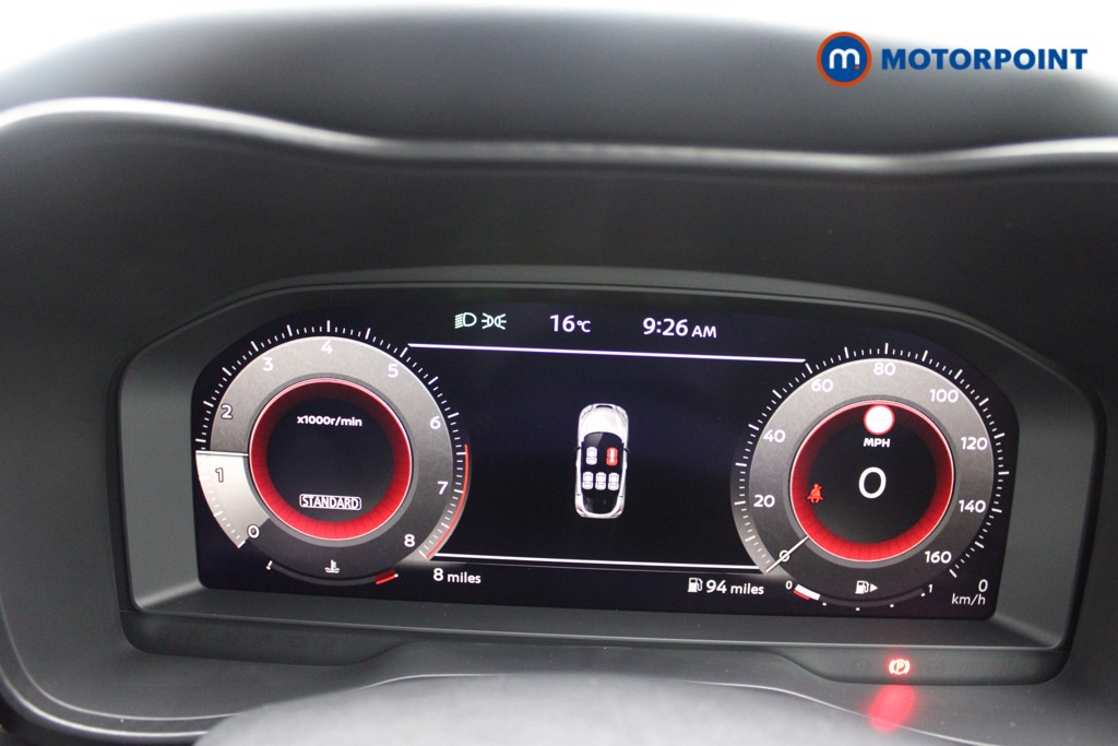 Nissan Juke Tekna Manual Petrol SUV - Stock Number (1556777) - 4th supplementary image