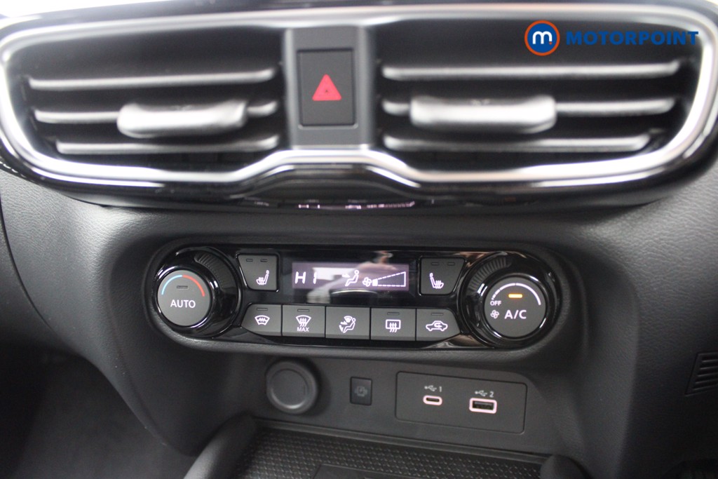 Nissan Juke Tekna Manual Petrol SUV - Stock Number (1556777) - 12th supplementary image