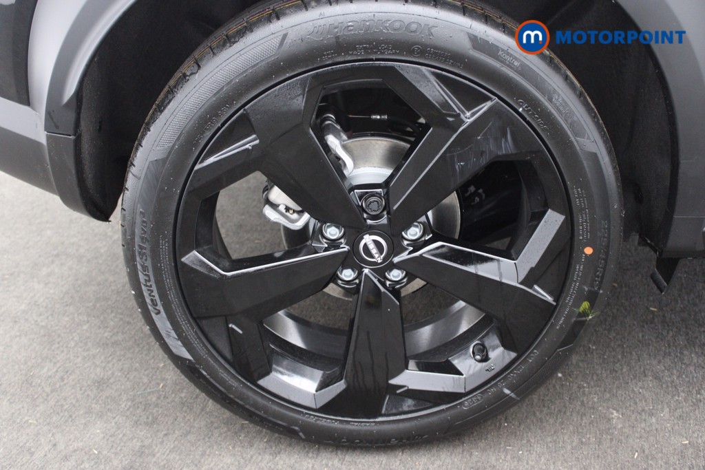 Nissan Juke Tekna Manual Petrol SUV - Stock Number (1556777) - 23rd supplementary image