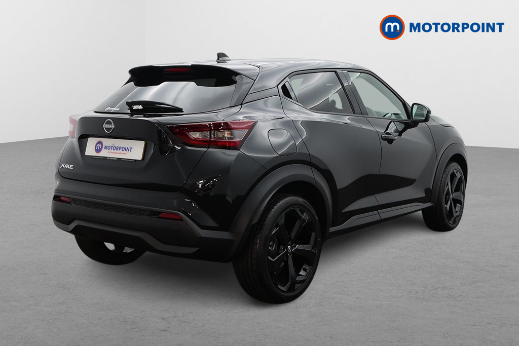Nissan Juke Tekna Manual Petrol SUV - Stock Number (1556777) - Drivers side rear corner