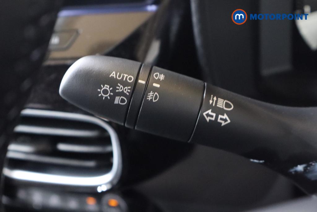 Nissan Juke Tekna Manual Petrol SUV - Stock Number (1556803) - 7th supplementary image