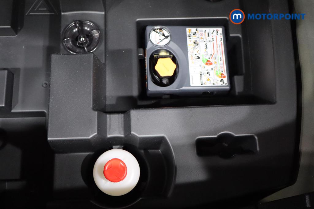 Nissan Juke Tekna Manual Petrol SUV - Stock Number (1556803) - 28th supplementary image