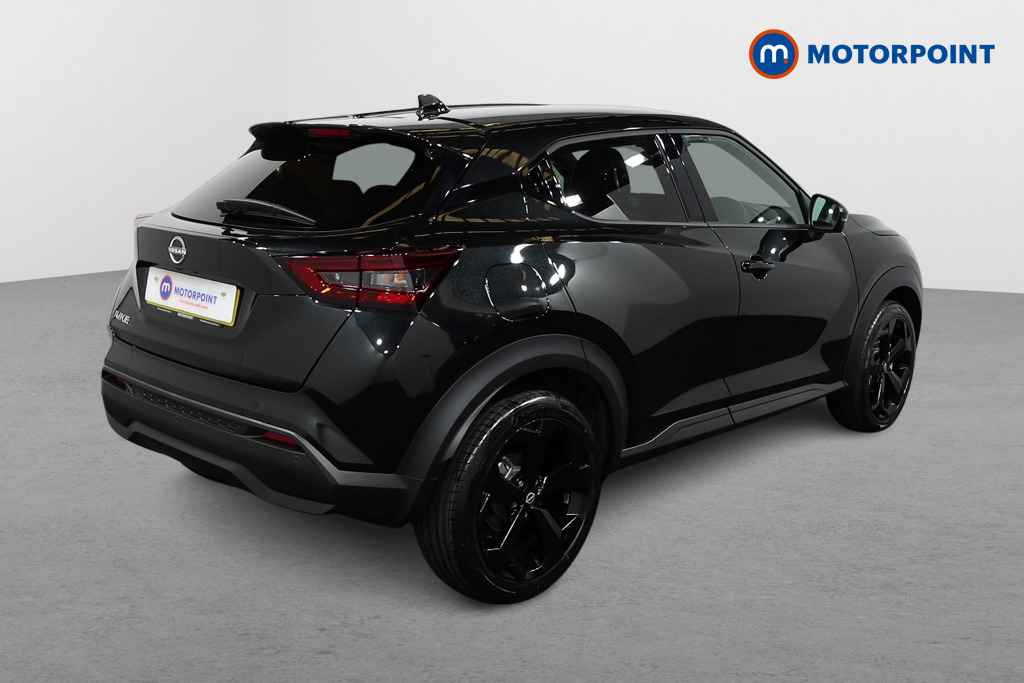 Nissan Juke Tekna Manual Petrol SUV - Stock Number (1556803) - Drivers side rear corner