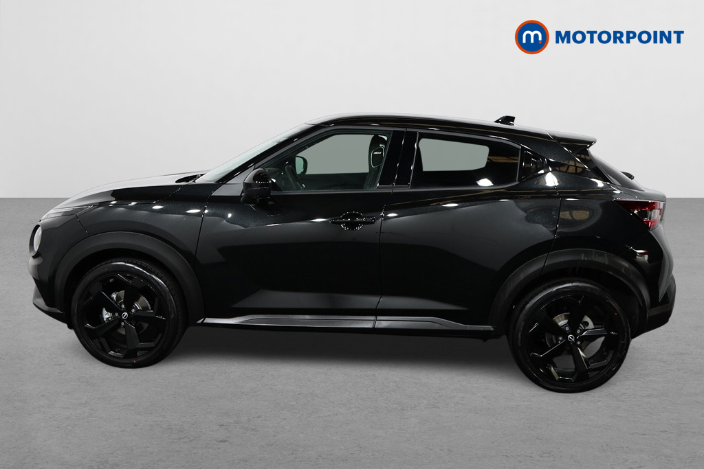 Nissan Juke Tekna Manual Petrol SUV - Stock Number (1556805) - Passenger side