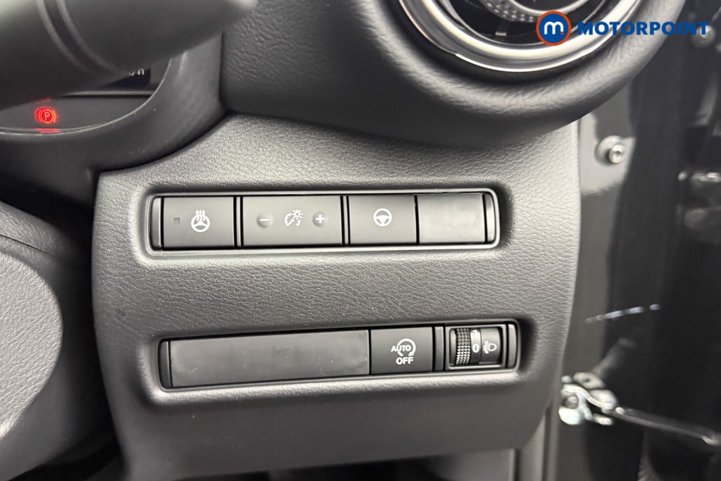 Nissan Juke Tekna Manual Petrol SUV - Stock Number (1556807) - 14th supplementary image