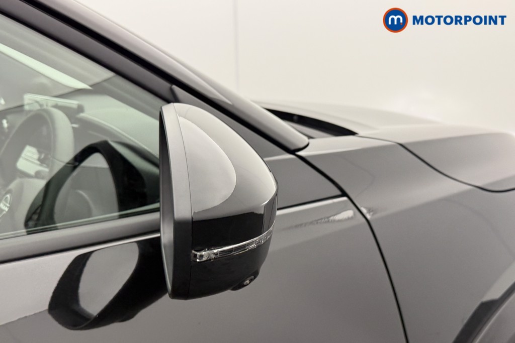 Nissan Juke Tekna Manual Petrol SUV - Stock Number (1556807) - 16th supplementary image