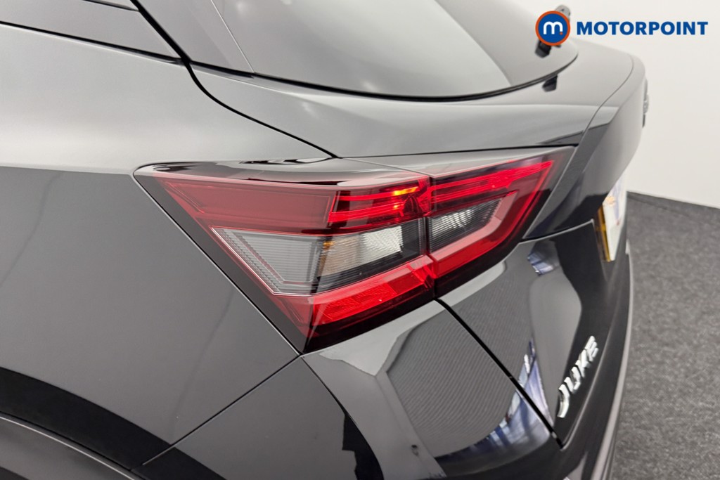 Nissan Juke Tekna Manual Petrol SUV - Stock Number (1556807) - 23rd supplementary image