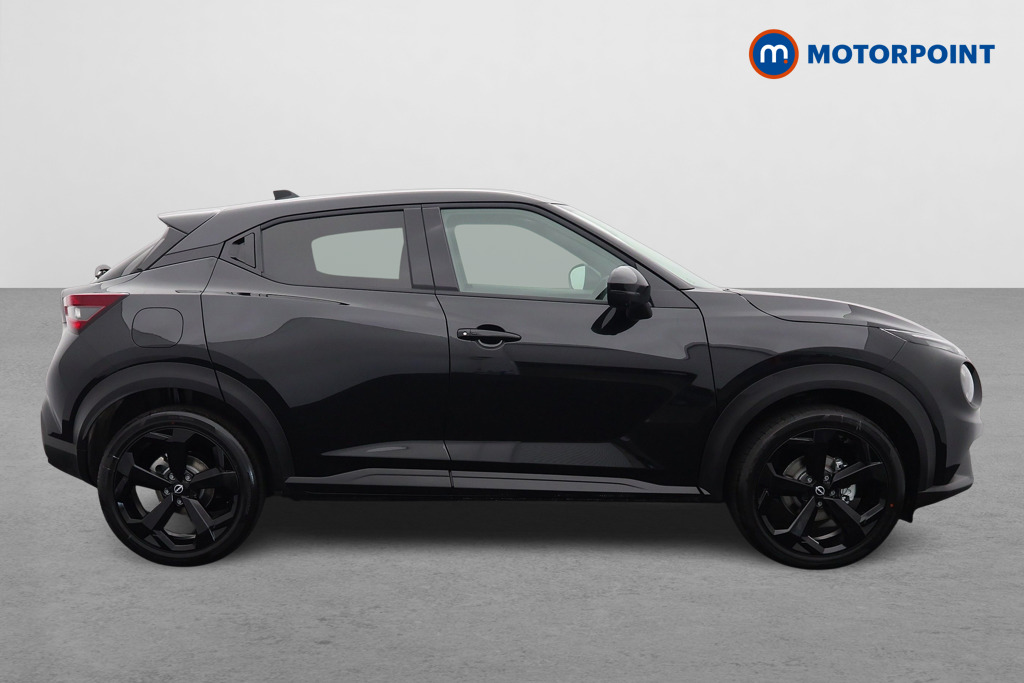 Nissan Juke Tekna Manual Petrol SUV - Stock Number (1556807) - Drivers side