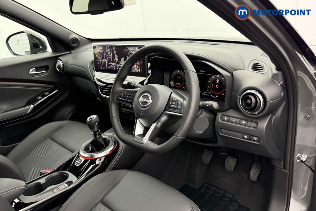 Nissan Juke Tekna Manual Petrol SUV - Stock Number (1556811) - 4th supplementary image