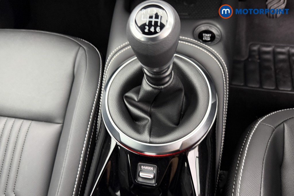 Nissan Juke Tekna Manual Petrol SUV - Stock Number (1556811) - 10th supplementary image