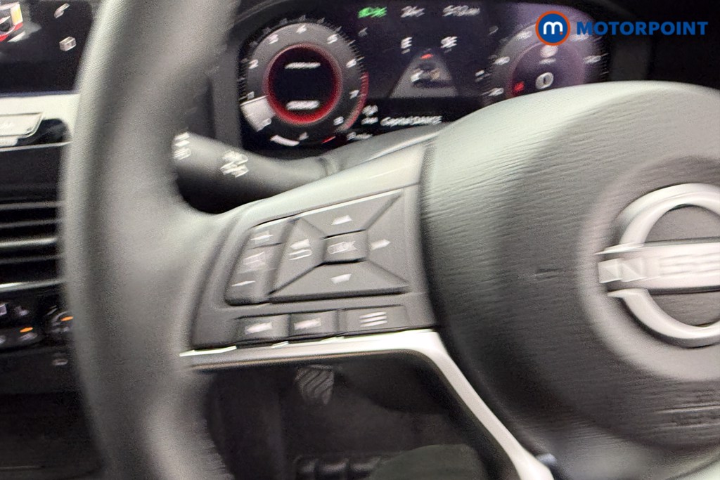 Nissan Juke Tekna Manual Petrol SUV - Stock Number (1556811) - 11th supplementary image