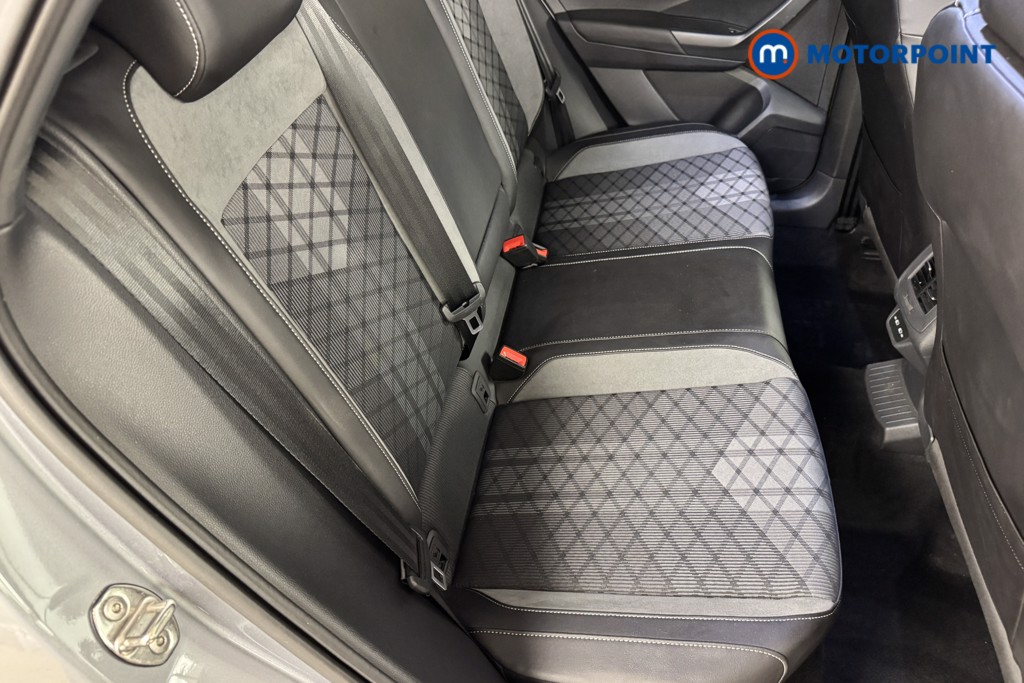 Volkswagen T-Roc R-Line Manual Petrol SUV - Stock Number (1556896) - 4th supplementary image