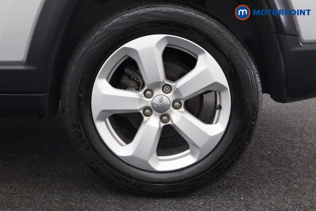 Jeep Compass Longitude Manual Petrol SUV - Stock Number (1557222) - 21st supplementary image
