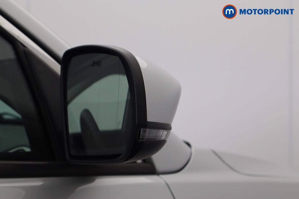Jeep Compass Longitude Manual Petrol SUV - Stock Number (1557222) - 27th supplementary image