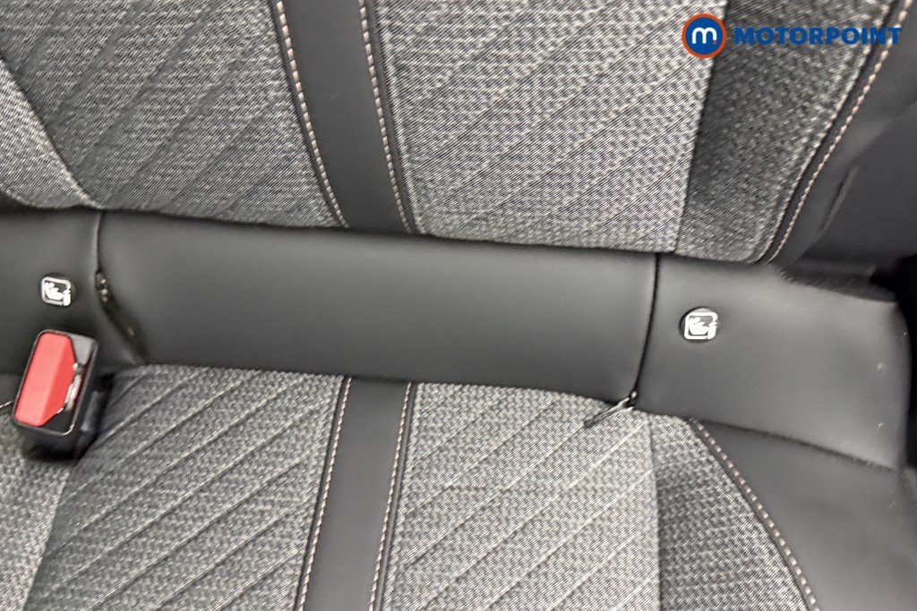 Peugeot 2008 Allure Manual Petrol SUV - Stock Number (1557669) - 21st supplementary image