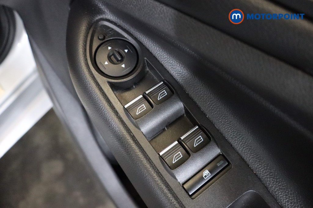 Ford Kuga St-Line Manual Petrol SUV - Stock Number (1557675) - 14th supplementary image