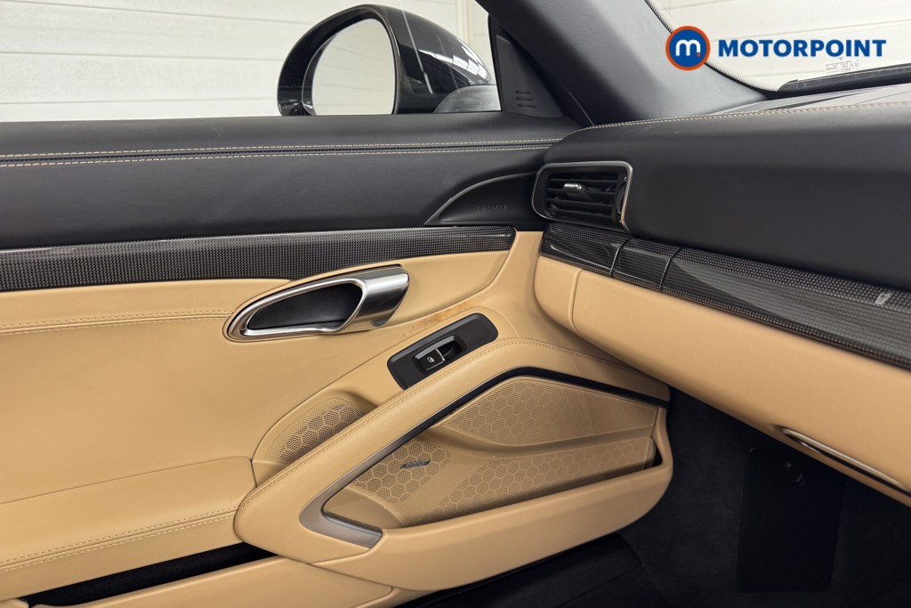 Porsche 911 S Automatic Petrol Coupe - Stock Number (1557874) - 16th supplementary image