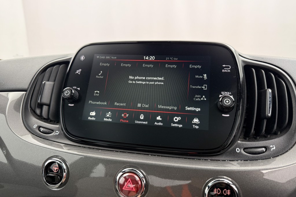 Fiat 500 Dolcevita Manual Petrol-Electric Hybrid Hatchback - Stock Number (1543098) - 9th supplementary image