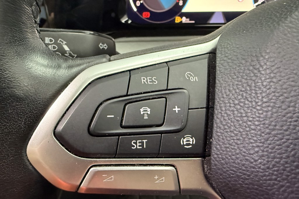 Volkswagen Golf Life Manual Petrol Hatchback - Stock Number (1543173) - 4th supplementary image