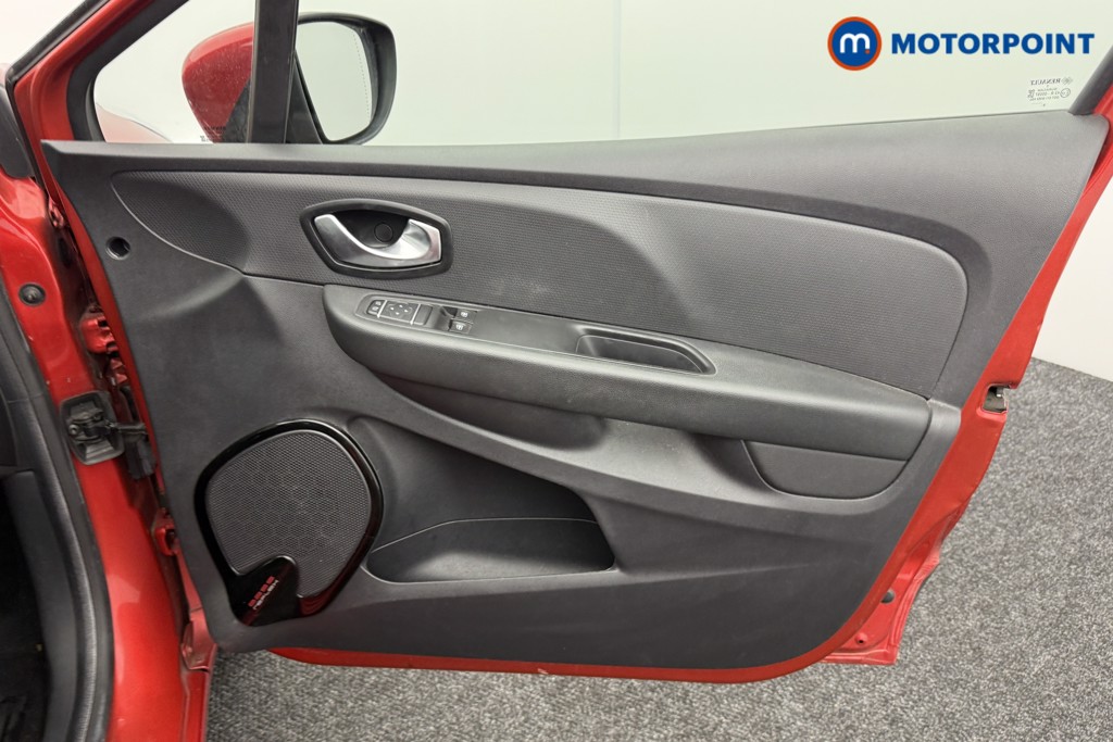 Renault Clio Iconic Manual Petrol Hatchback - Stock Number (1548336) - 16th supplementary image