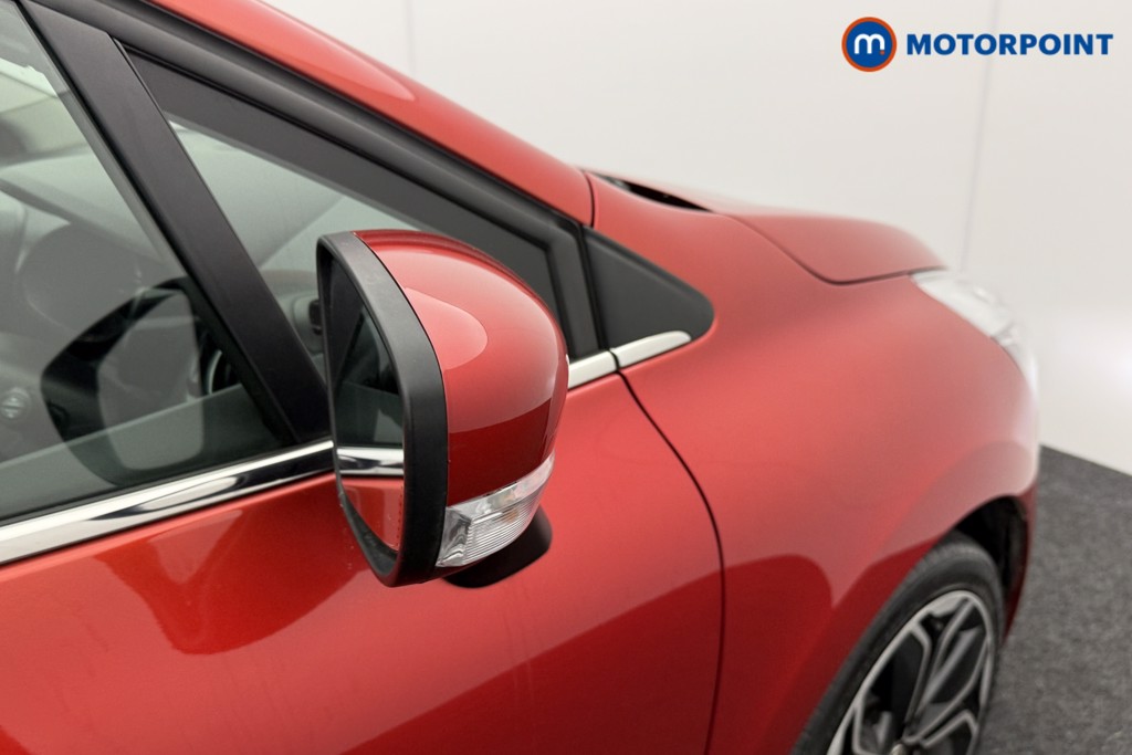 Renault Clio Iconic Manual Petrol Hatchback - Stock Number (1548336) - 17th supplementary image