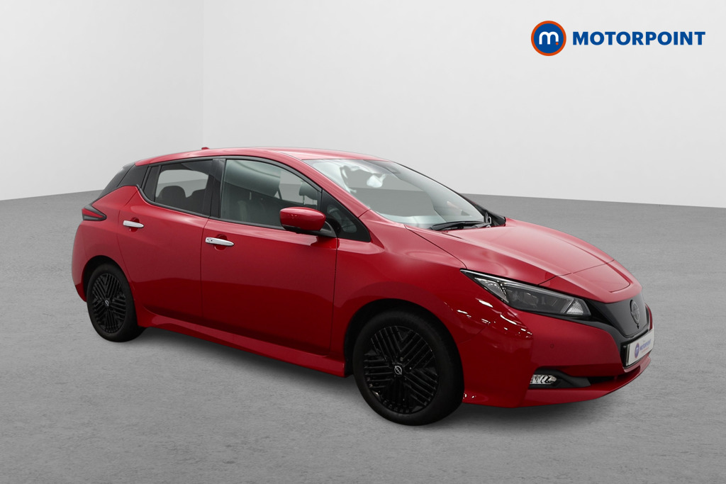 Nissan Leaf Tekna Automatic Electric Hatchback - Stock Number (1549446) - Drivers side front corner