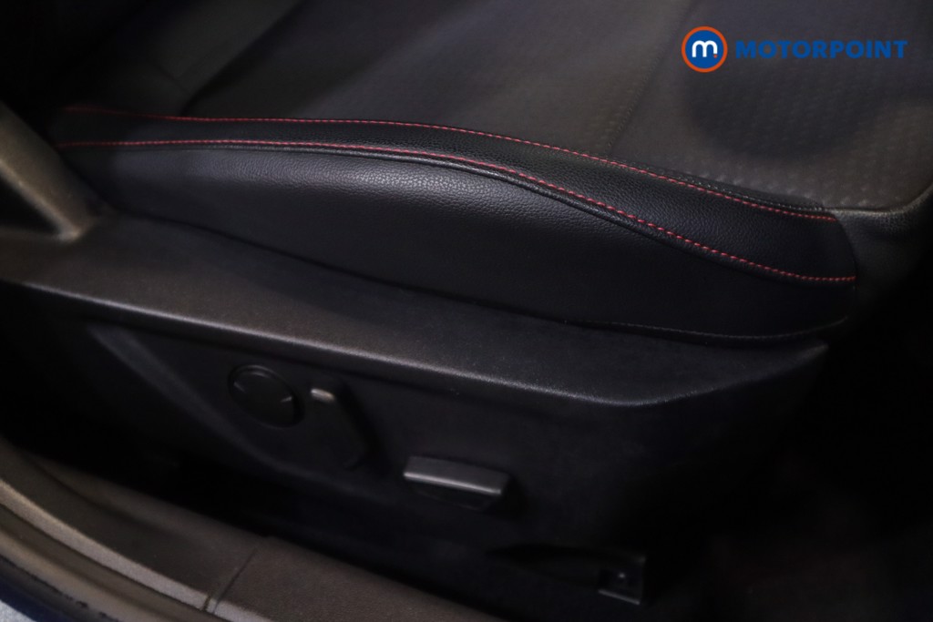 Ford Focus St-Line X Manual Diesel Hatchback - Stock Number (1550526) - 7th supplementary image