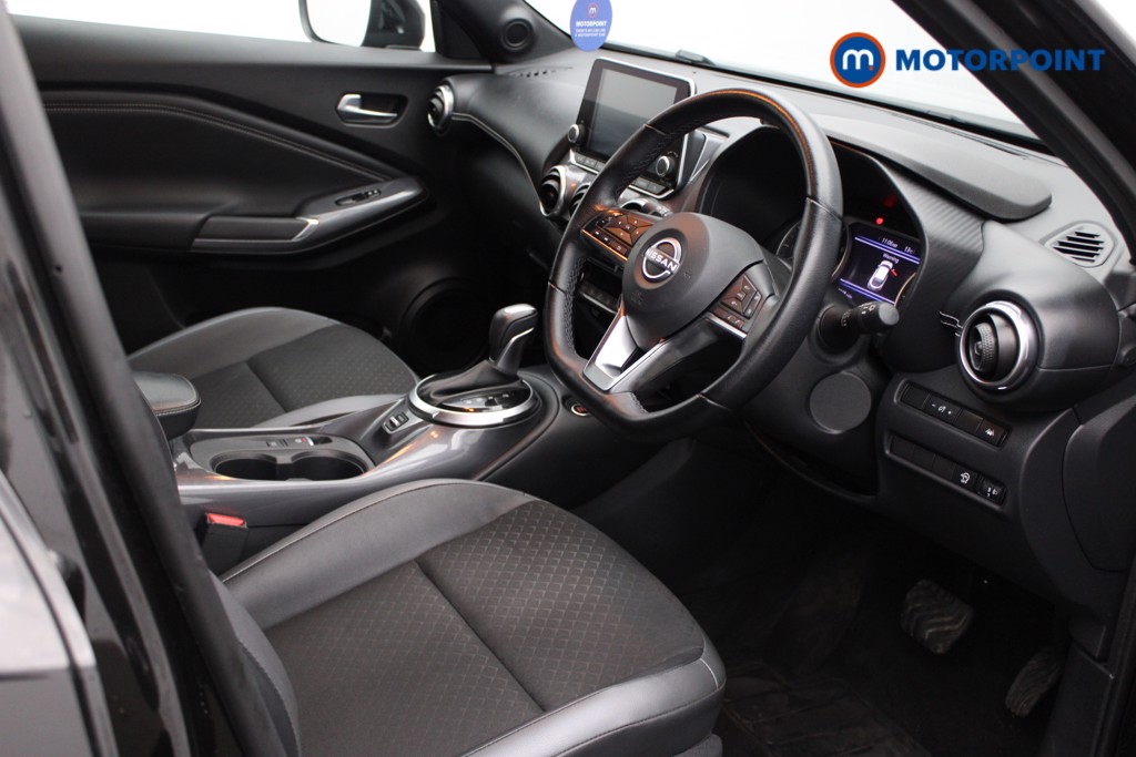 Nissan Juke N-Connecta Automatic Petrol SUV - Stock Number (1551374) - 3rd supplementary image