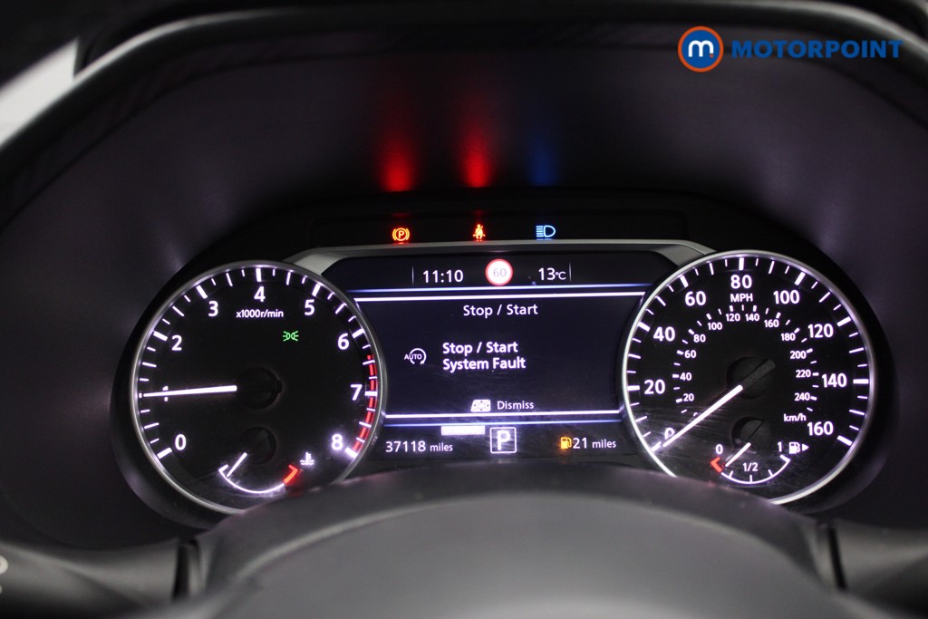 Nissan Juke N-Connecta Automatic Petrol SUV - Stock Number (1551374) - 4th supplementary image