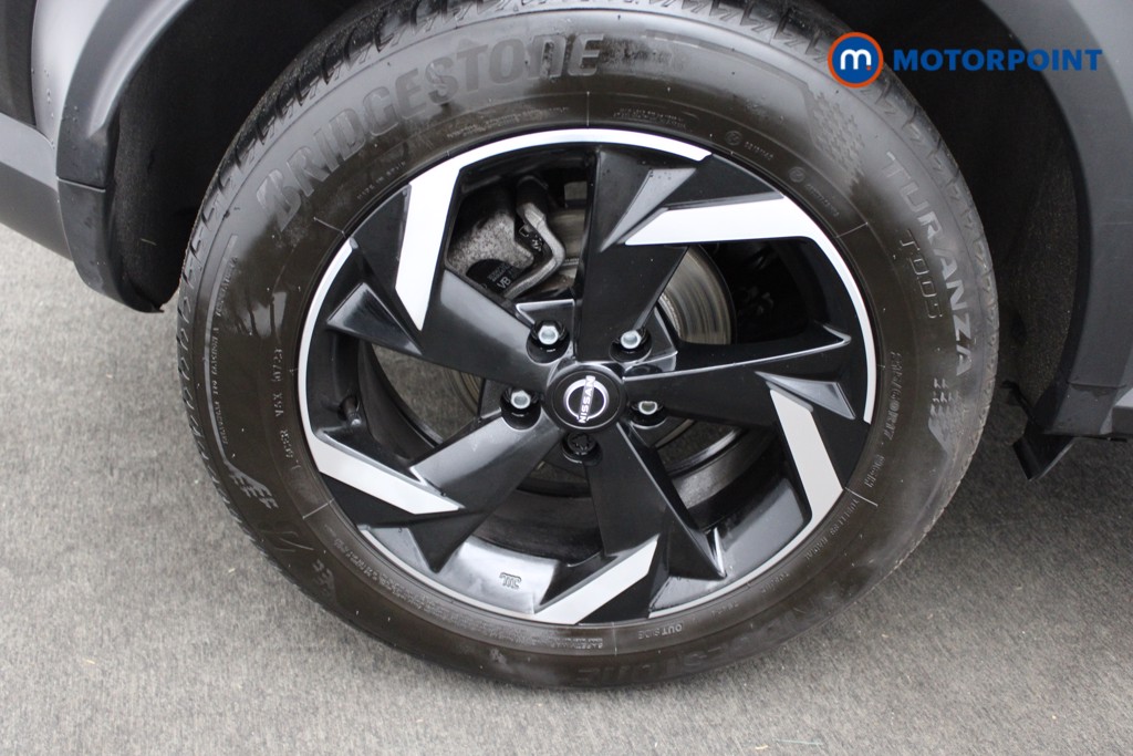 Nissan Juke N-Connecta Automatic Petrol SUV - Stock Number (1551374) - 20th supplementary image
