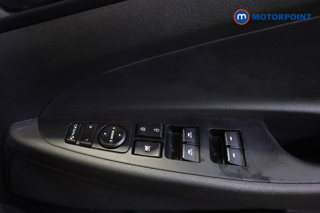 Hyundai Tucson Se Nav Manual Petrol SUV - Stock Number (1551435) - 3rd supplementary image