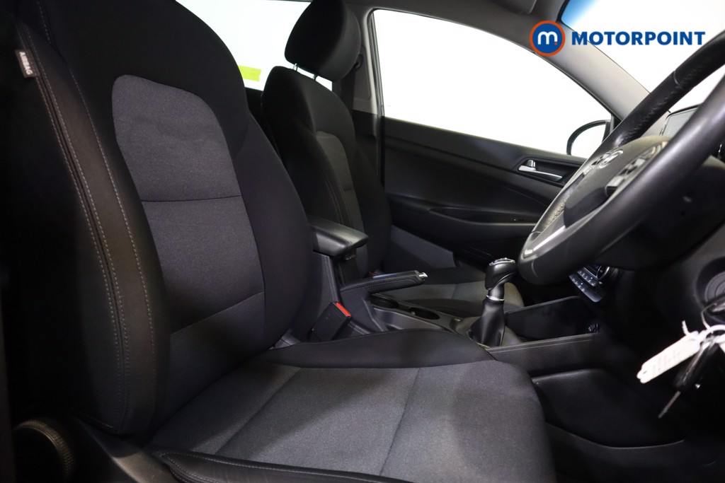 Hyundai Tucson Se Nav Manual Petrol SUV - Stock Number (1551435) - 6th supplementary image