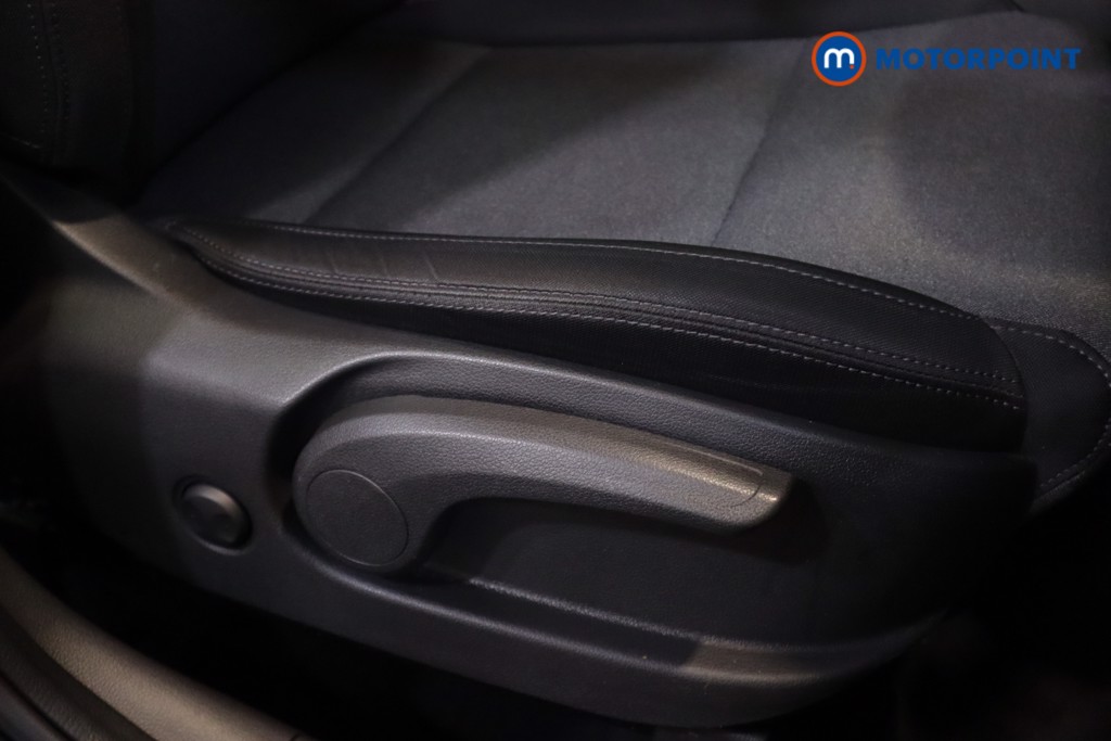 Hyundai Tucson Se Nav Manual Petrol SUV - Stock Number (1551435) - 7th supplementary image