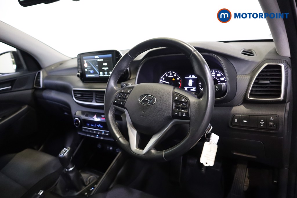 Hyundai Tucson Se Nav Manual Petrol SUV - Stock Number (1551435) - 1st supplementary image