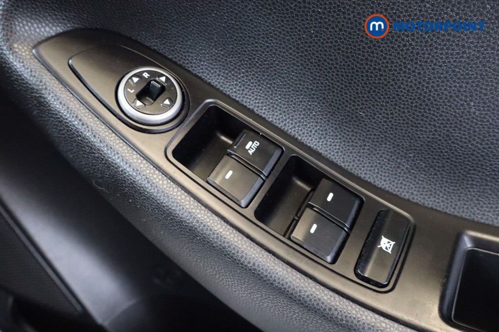 Hyundai I20 Play Manual Petrol Hatchback - Stock Number (1551727) - 8th supplementary image