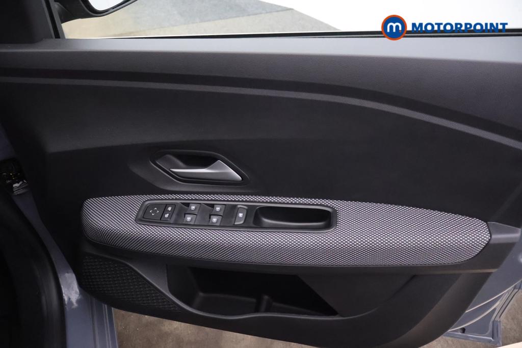 Dacia Sandero Expression Manual Petrol Hatchback - Stock Number (1552329) - 9th supplementary image