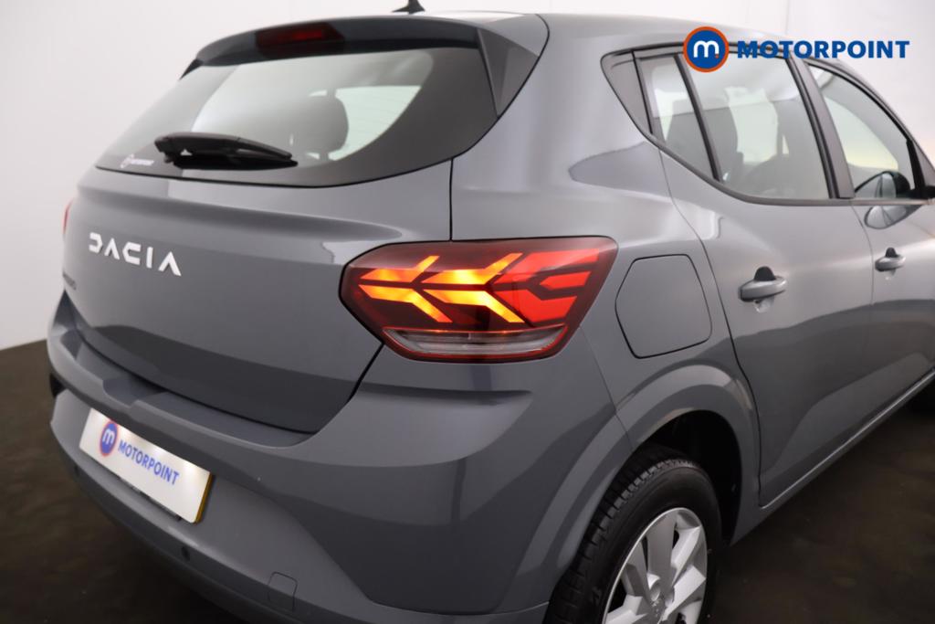 Dacia Sandero Expression Manual Petrol Hatchback - Stock Number (1552329) - 16th supplementary image