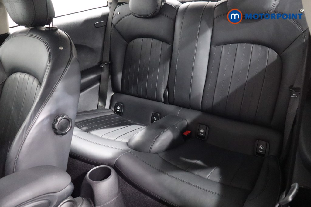Mini Hatchback Cooper Exclusive Manual Petrol Hatchback - Stock Number (1552628) - 5th supplementary image