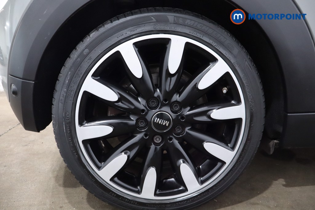 Mini Hatchback Cooper Exclusive Manual Petrol Hatchback - Stock Number (1552628) - 9th supplementary image