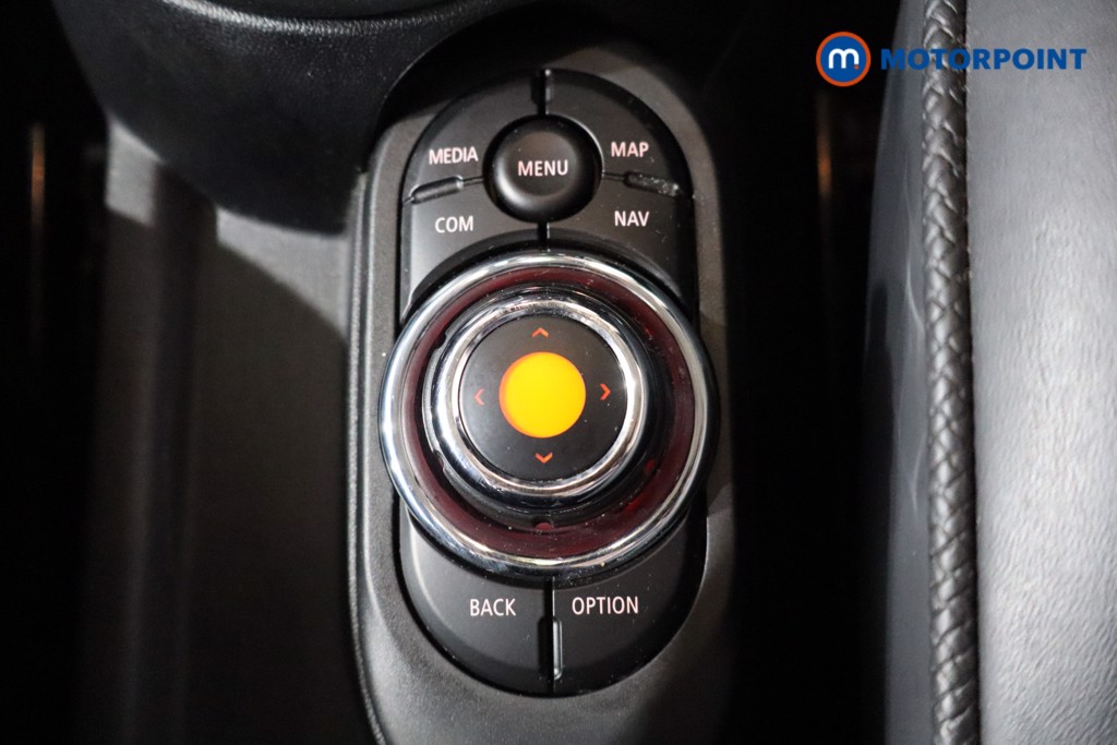 Mini Hatchback Cooper Exclusive Manual Petrol Hatchback - Stock Number (1552628) - 16th supplementary image
