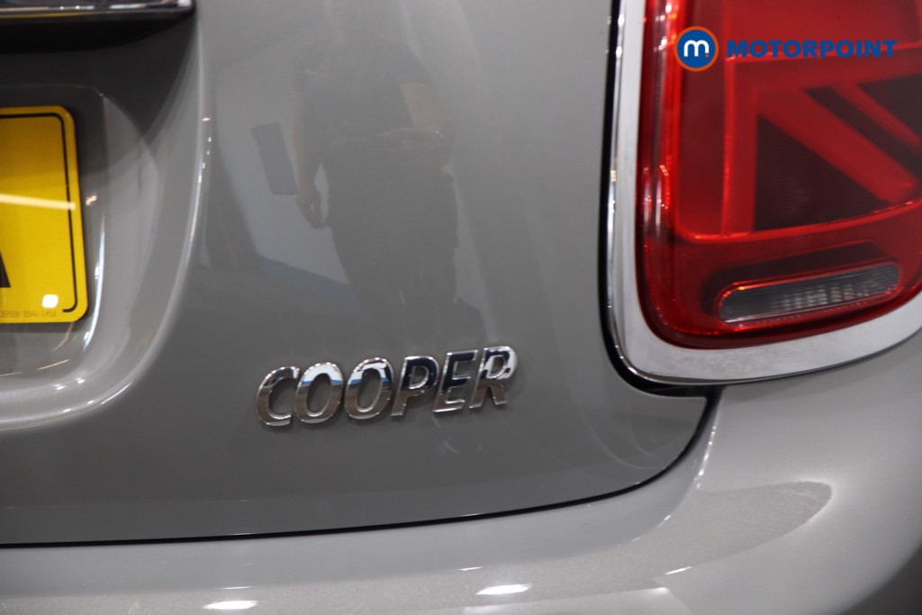 Mini Hatchback Cooper Exclusive Manual Petrol Hatchback - Stock Number (1552628) - 26th supplementary image