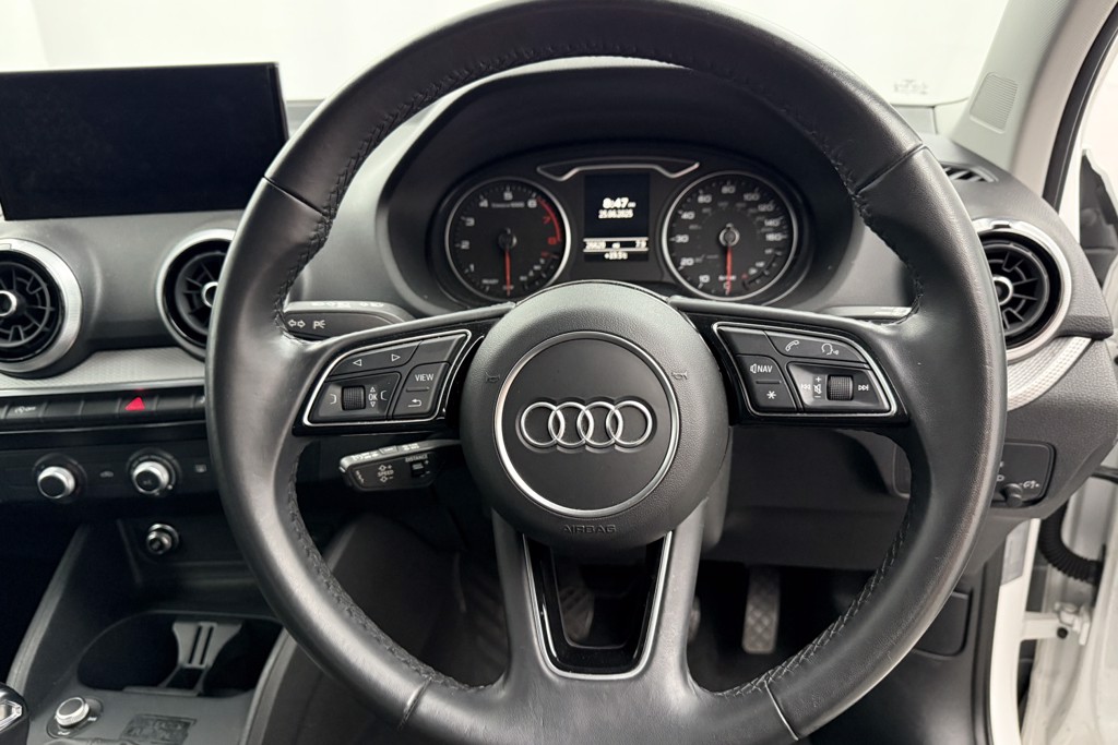 Audi Q2 Technik Manual Petrol SUV - Stock Number (1552832) - 2nd supplementary image