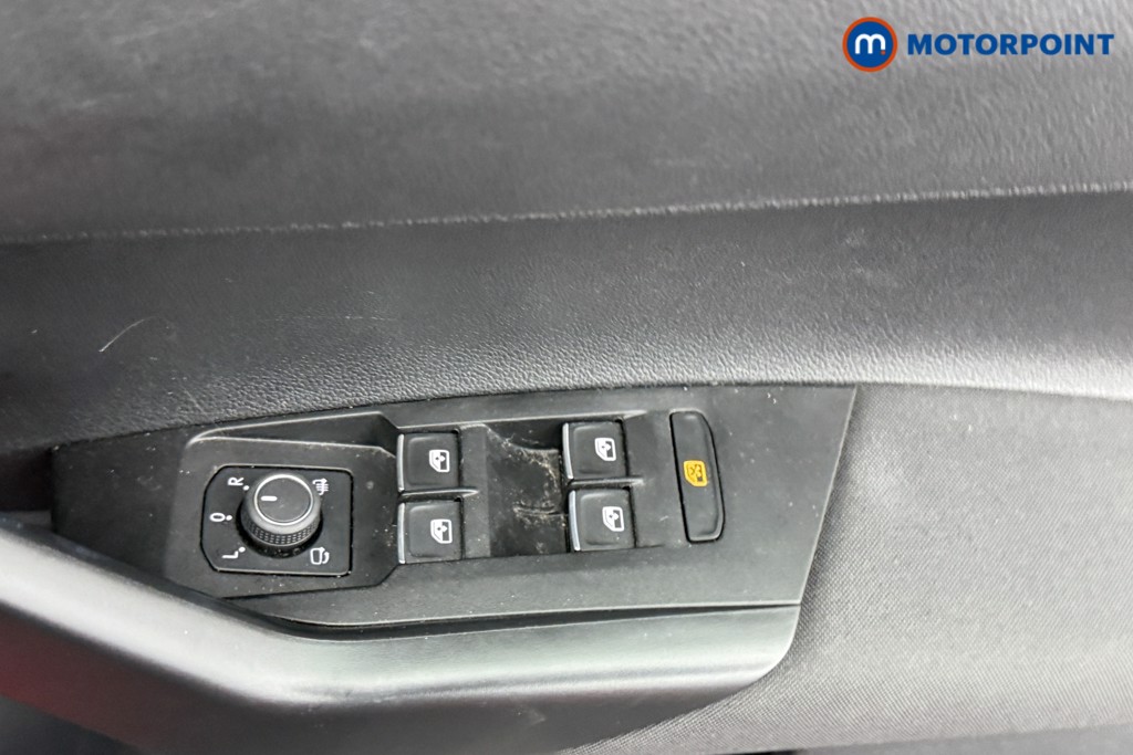 Volkswagen Polo Style Manual Petrol Hatchback - Stock Number (1553090) - 17th supplementary image