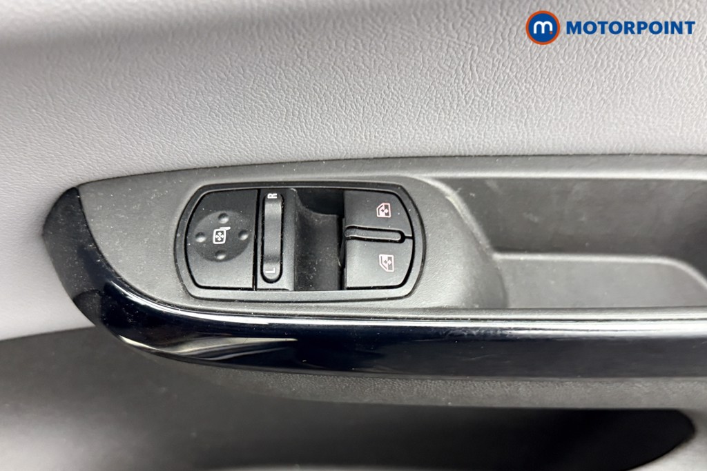 Vauxhall Corsa SE Manual Petrol Hatchback - Stock Number (1553250) - 14th supplementary image