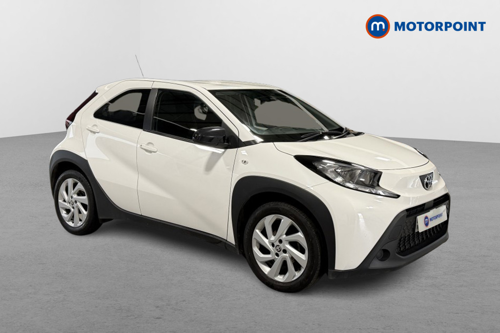 Toyota Aygo X Pure Manual Petrol Hatchback - Stock Number (1553352) - Drivers side front corner