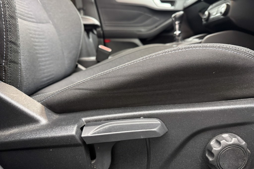 Ford Focus Active Style Manual Petrol Hatchback - Stock Number (1553391) - 21st supplementary image
