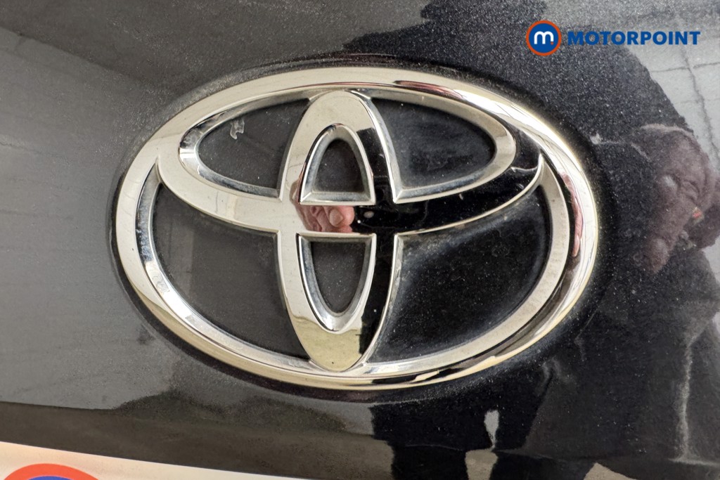 Toyota Corolla Gr Sport Automatic Petrol-Electric Hybrid Estate - Stock Number (1553605) - 21st supplementary image