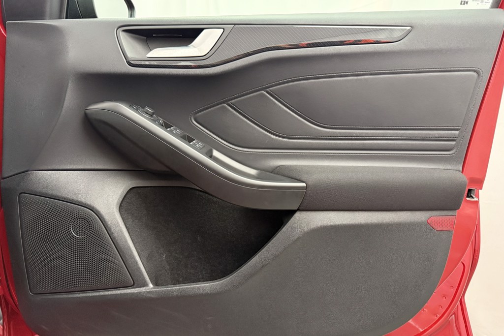 Ford Focus St-Line X Manual Petrol-Electric Hybrid Hatchback - Stock Number (1553637) - 17th supplementary image