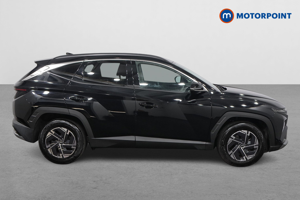Hyundai Tucson Advance Manual Petrol SUV - Stock Number (1554082) - Drivers side
