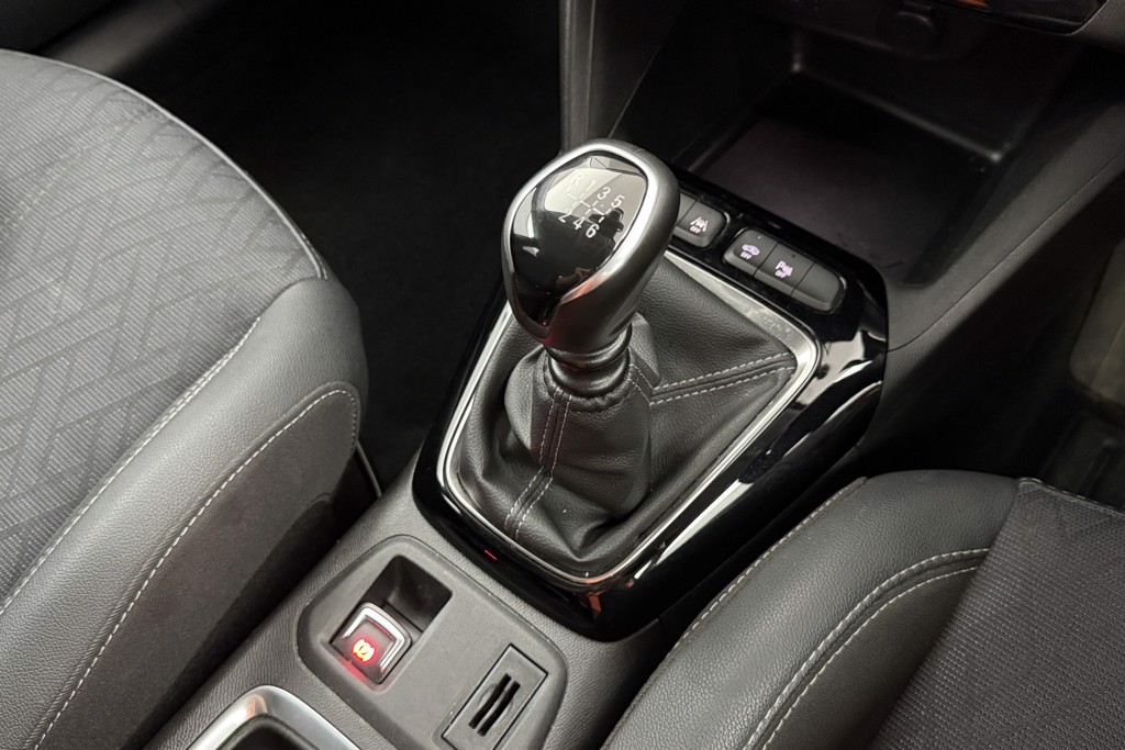 Vauxhall Corsa Elite Edition Manual Petrol Hatchback - Stock Number (1554237) - 13th supplementary image